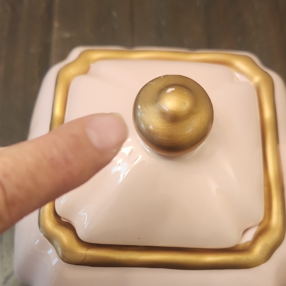 Elegant Pink Cube Teapot with Brush Gold Accents - Picture 3 of 5